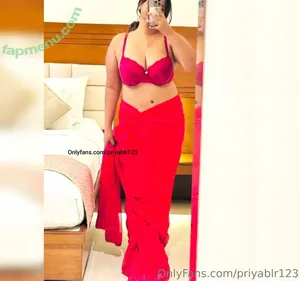 priyablr123 / priyatakur123 nude photo #0035
