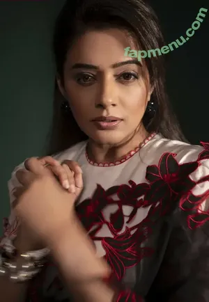 Priyamani / pillumani nude photo #0032