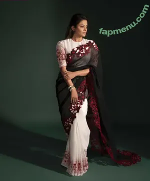 Priyamani / pillumani nude photo #0033