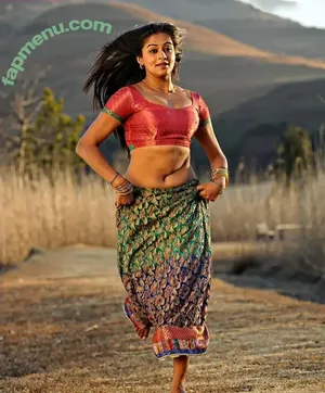 Priyamani / pillumani nude photo #0038