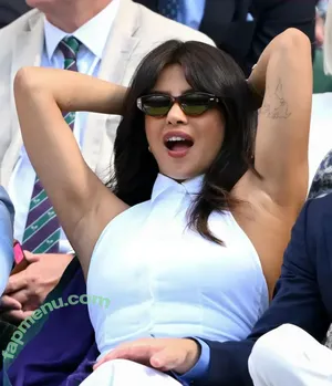 Priyanka Chopra / officialsherlynchopra / priyankachopra nude photo #0227