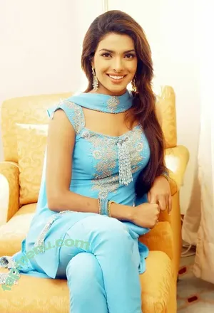 Priyanka Chopra / officialsherlynchopra / priyankachopra nude photo #0241