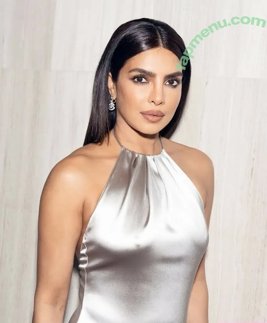 Priyanka Chopra nude photo #0206 (officialsherlynchopra / priyankachopra)