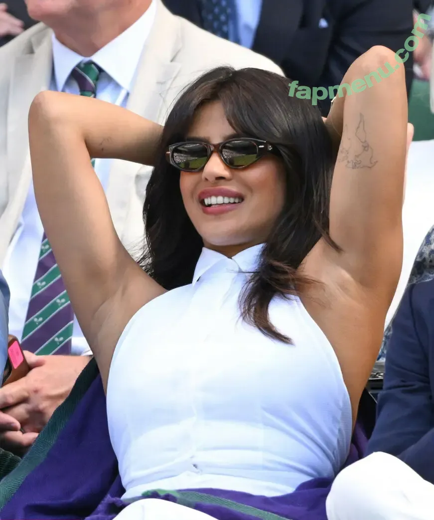 Priyanka Chopra nude photo #0223 (officialsherlynchopra / priyankachopra)