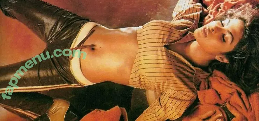 Priyanka Chopra nude photo #0235 (officialsherlynchopra / priyankachopra)