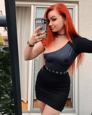 Proxyfox / Amaliuz nude photo #0002