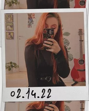 Proxyfox / Amaliuz nude photo #0010