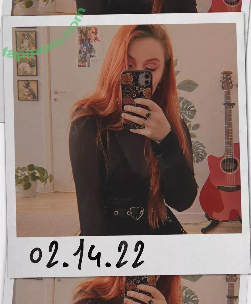 Proxyfox nude photo #0010 (Amaliuz)
