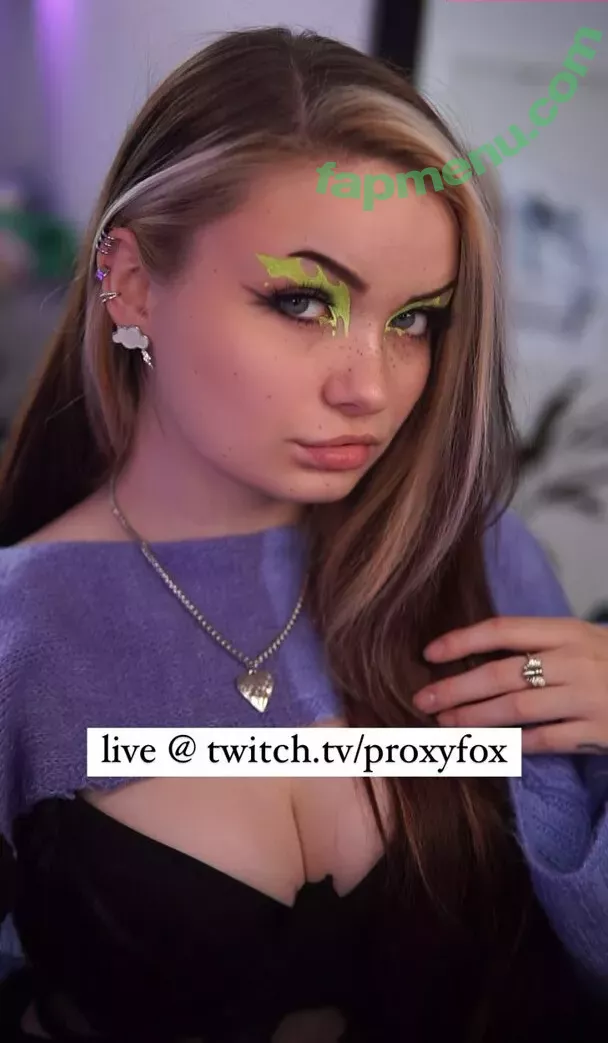 Proxyfox nude photo #0050 (Amaliuz)