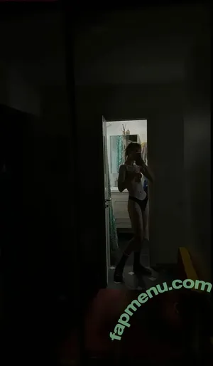  nude photo #0009