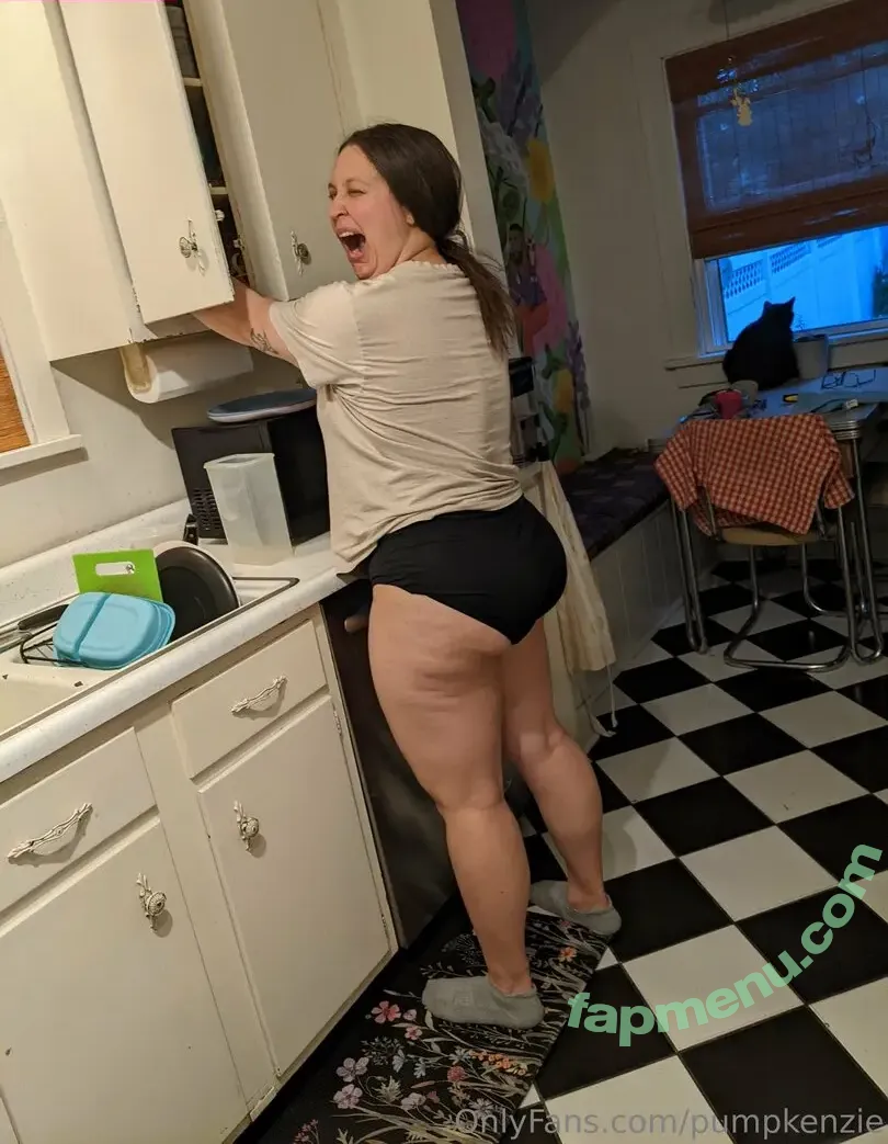 Pumpkenzie nude photo #0035 (laura.pumpkenzie)