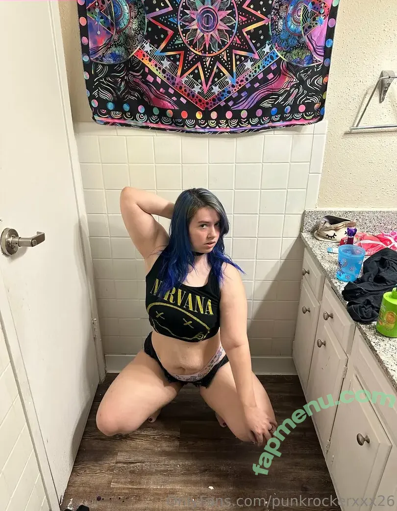 punkrockerxxx26 nude photo #0011 (punkrockerxxx26)