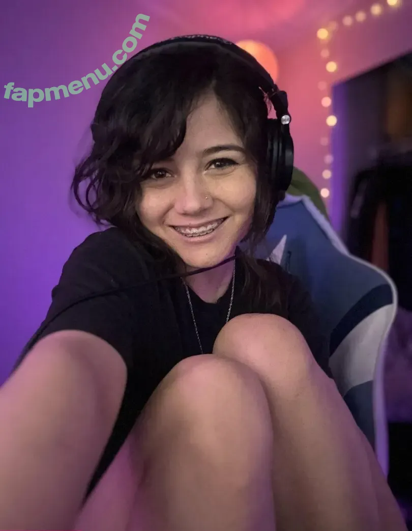 pupfiggy nude photo #0010 (pupfiggy)