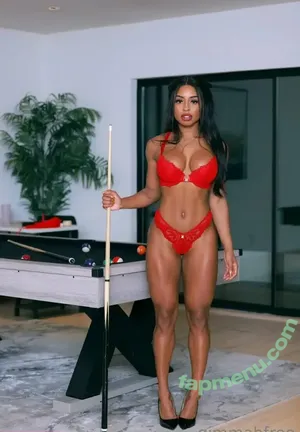 qimmahrussofree / qimmahrusso nude photo #0017
