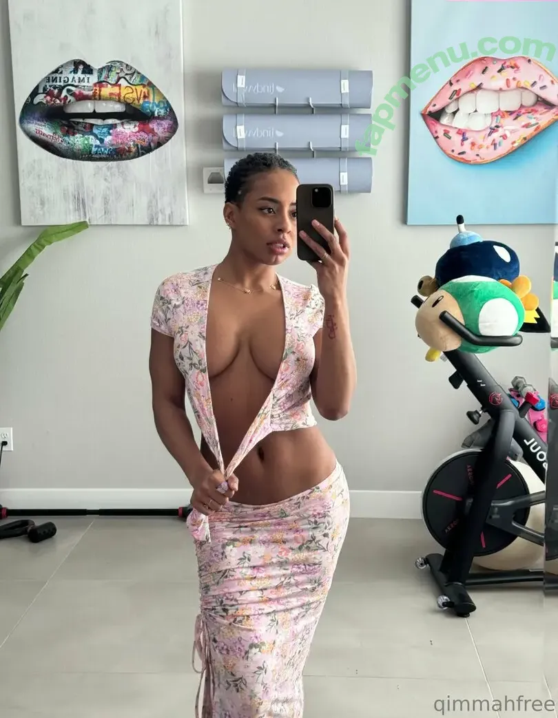 qimmahrussofree nude photo #0021 (qimmahrusso)