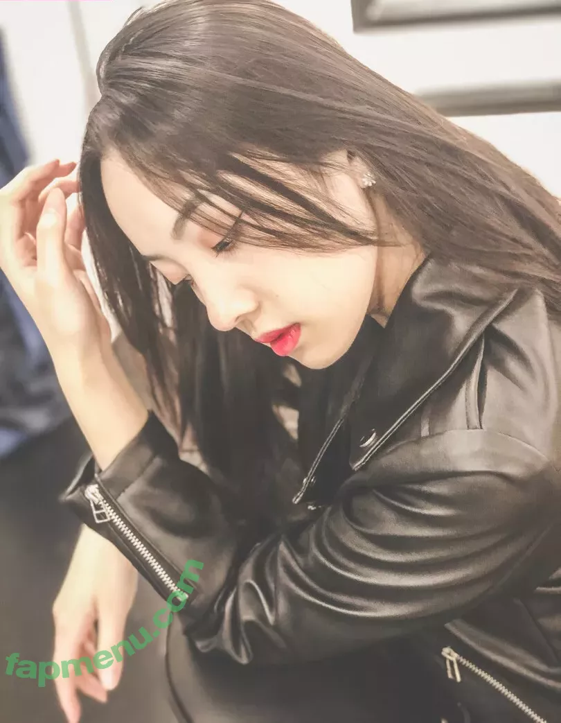 Qinweiyingjie nude photo #0100 (qinweiyingjie_)