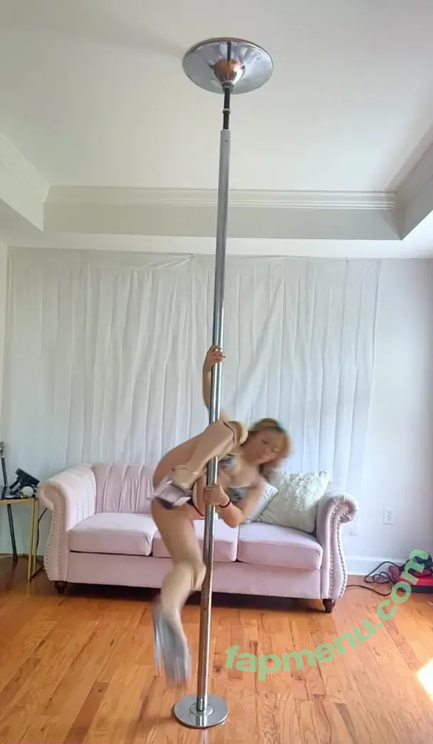 qosmicqueen nude photo #0003 (cosmicqueen)