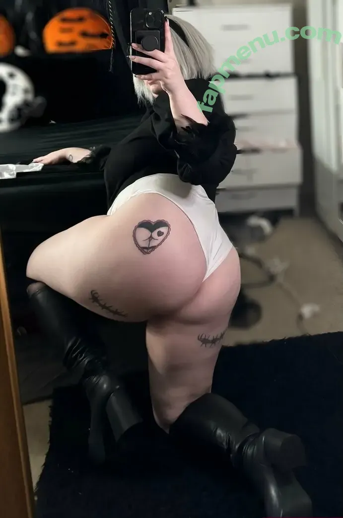 queeenhyrule nude photo #0117 (queenhyrule)