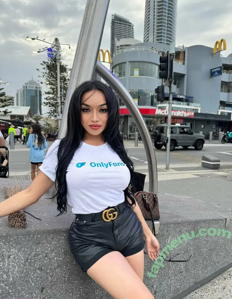 Queen Asian nude photo #0011 (asian.queeen / queenasian24)