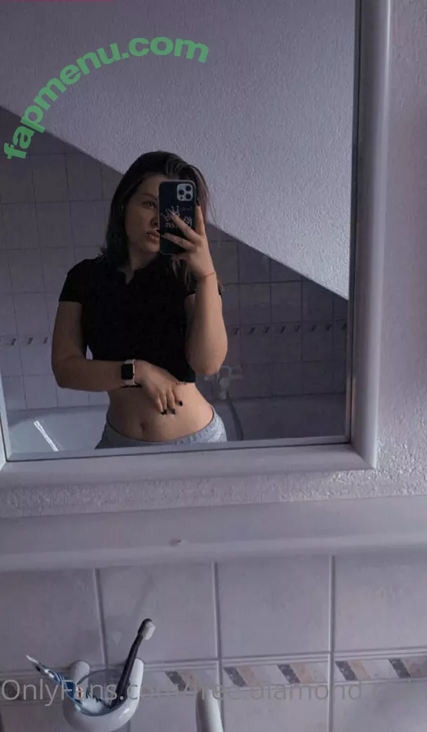 queen.burianova nude photo #0012 (queen.claire_e46)