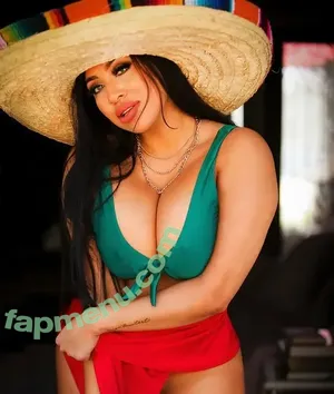 Queenbeeortega / queenbee_ortega nude photo #0029