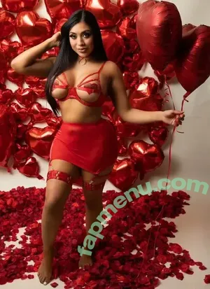 Queenbeeortega / queenbee_ortega nude photo #0040