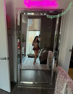 queenbri69 / queeennbriii nude photo #0009