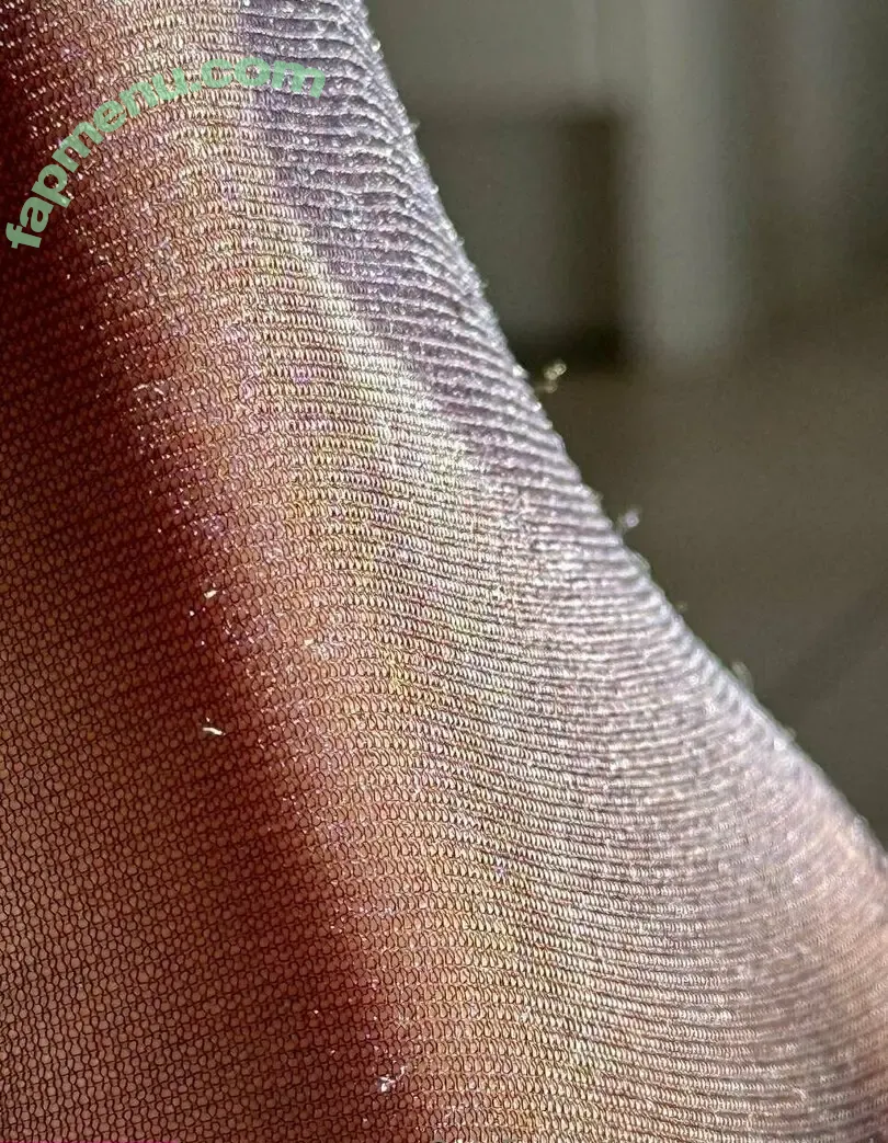 queenfeetred nude photo #0011 (queenfeetred_3)