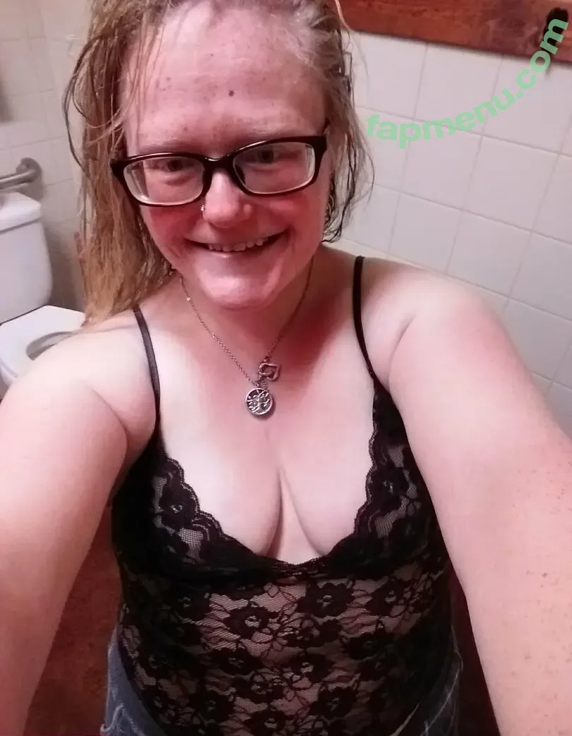 queengreeneyes420 nude photo #0012 (queen_green_eyeys_mary)