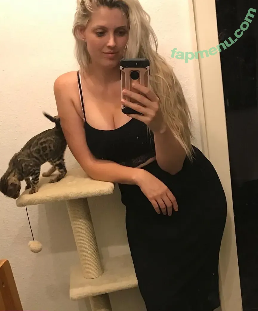 Queenjilicious nude photo #0019 (Queenjilicious)