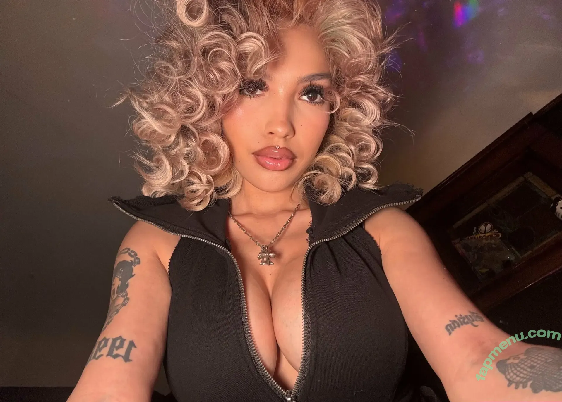 queenjokerrx2 nude photo #0017 (queenjokerrx2)