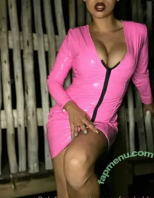 queenofcuckolds / queenofcurls nude photo #0007