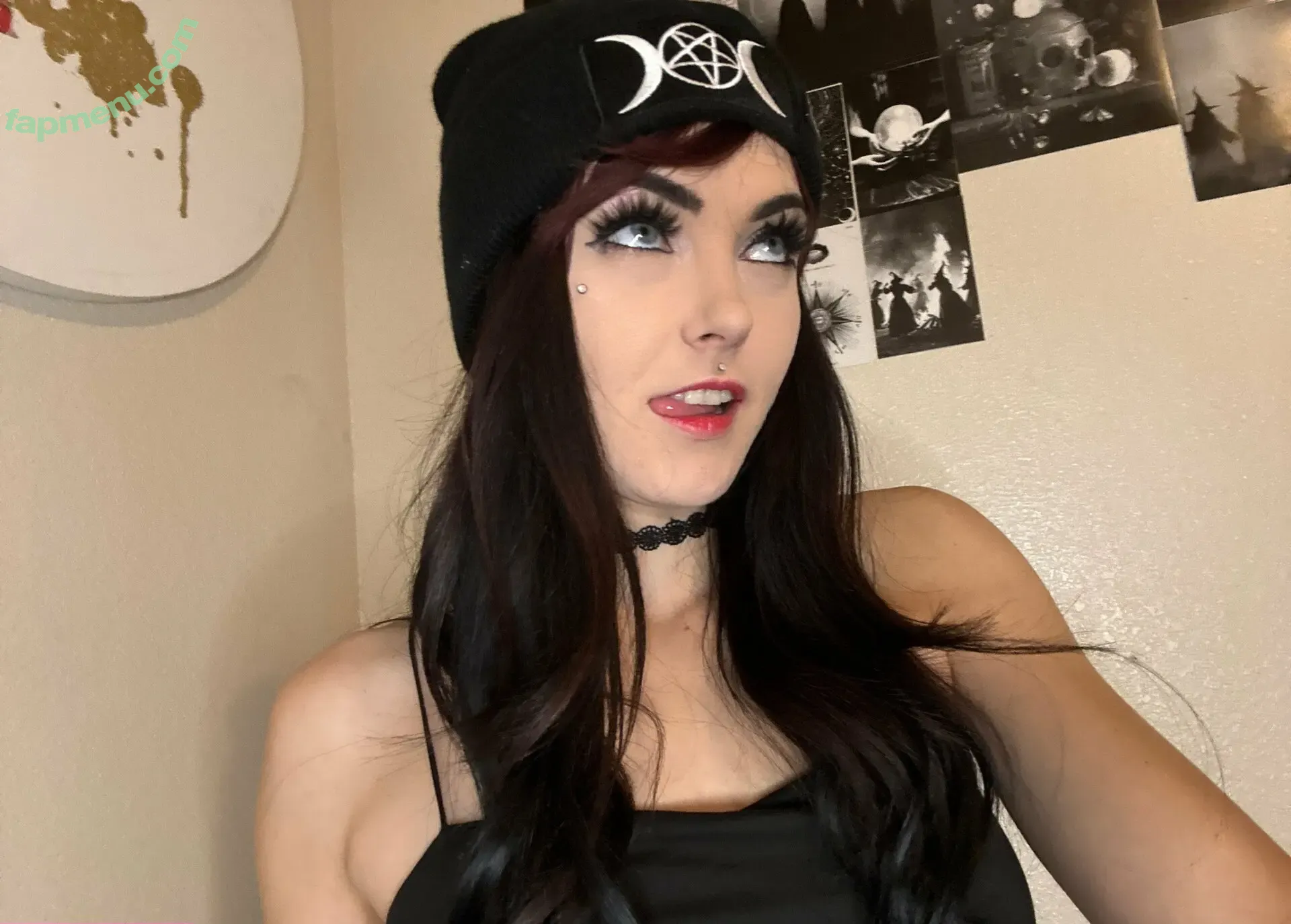 queenstaxxx23 nude photo #0072 (queenstaxx23)