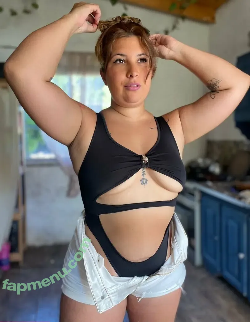 queenthesex nude photo #0013 (yesterdaysgarbage)