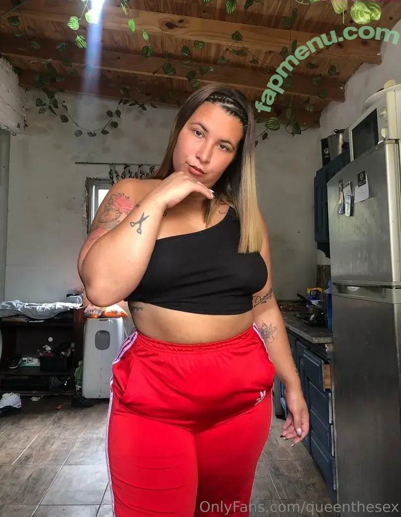queenthesex nude photo #0052 (yesterdaysgarbage)
