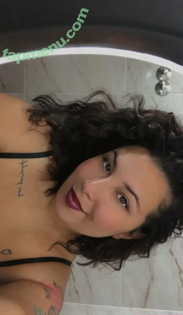 queenthesex nude photo #0073 (yesterdaysgarbage)