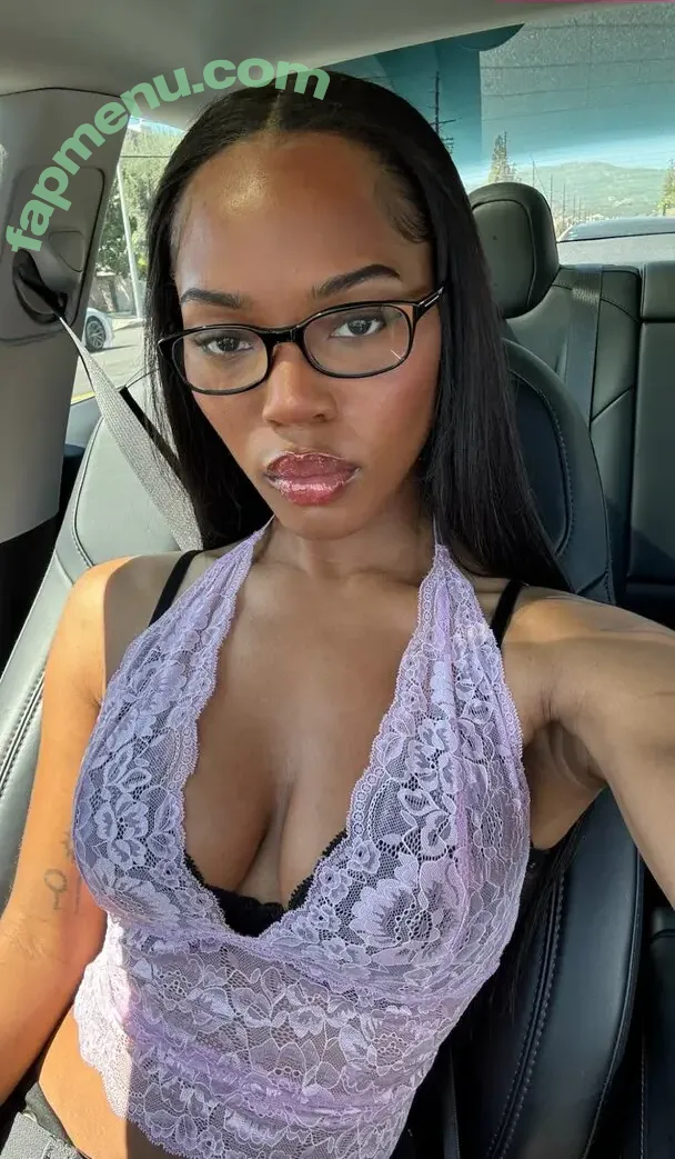 Quenlin Blackwell nude photo #0225 (quenblackwell)