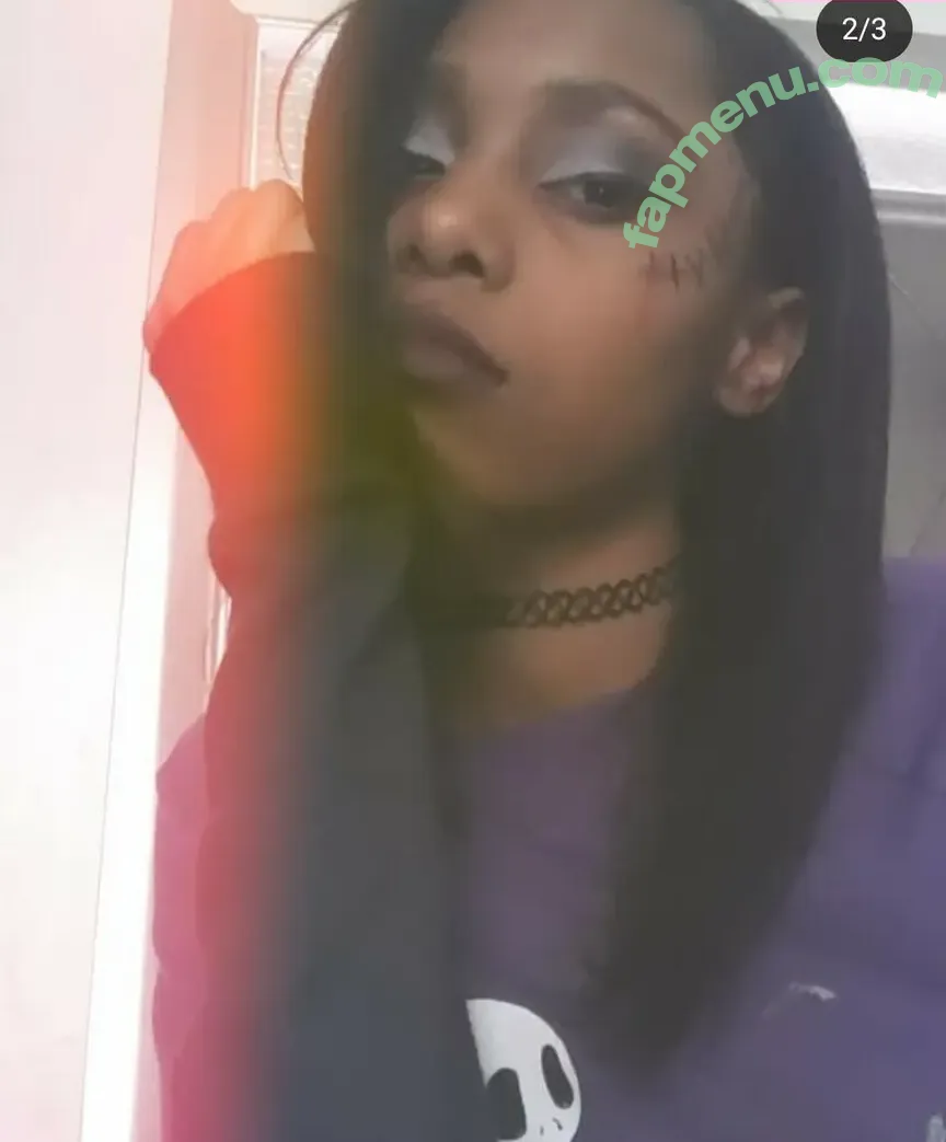 Quennae nude photo #0003 (queenadwong)