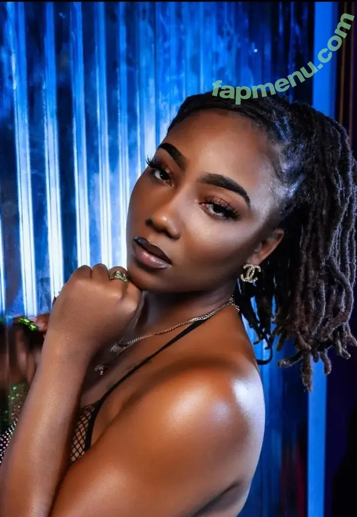 Quincyroee nude photo #0008 (Quincyroee)