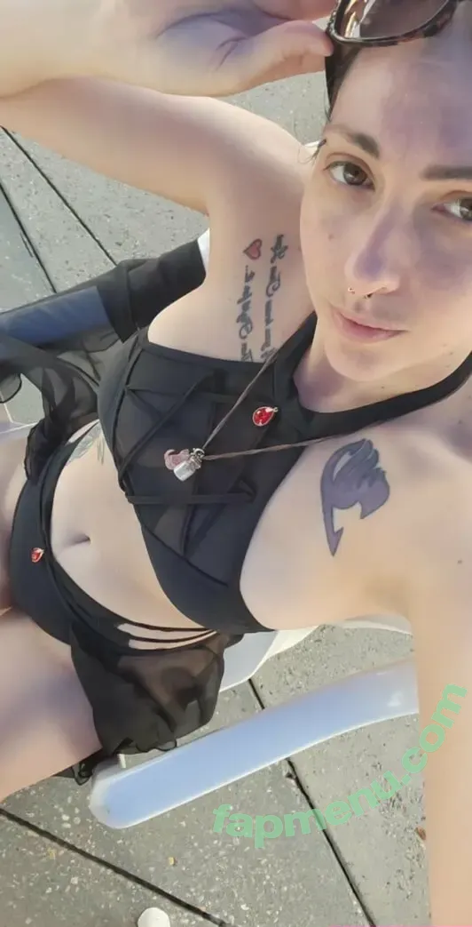 r4ven_r4ins nude photo #0017 (r4ven_r4ins)