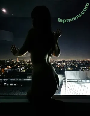  nude photo #0003