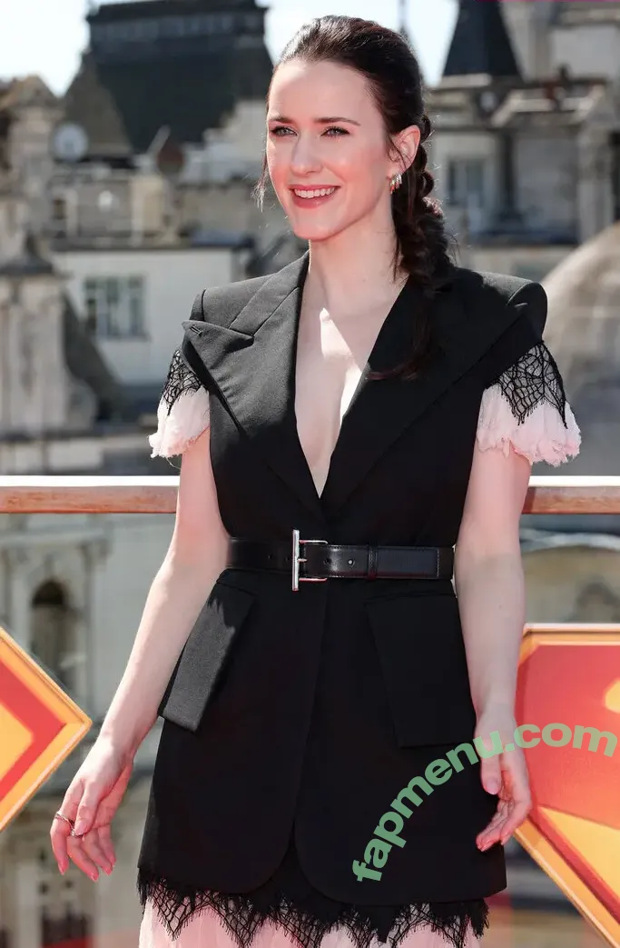 Rachel Brosnahan nude photo #0877 (Marvelous Mrs. Maisel / rachelbrosnahan)