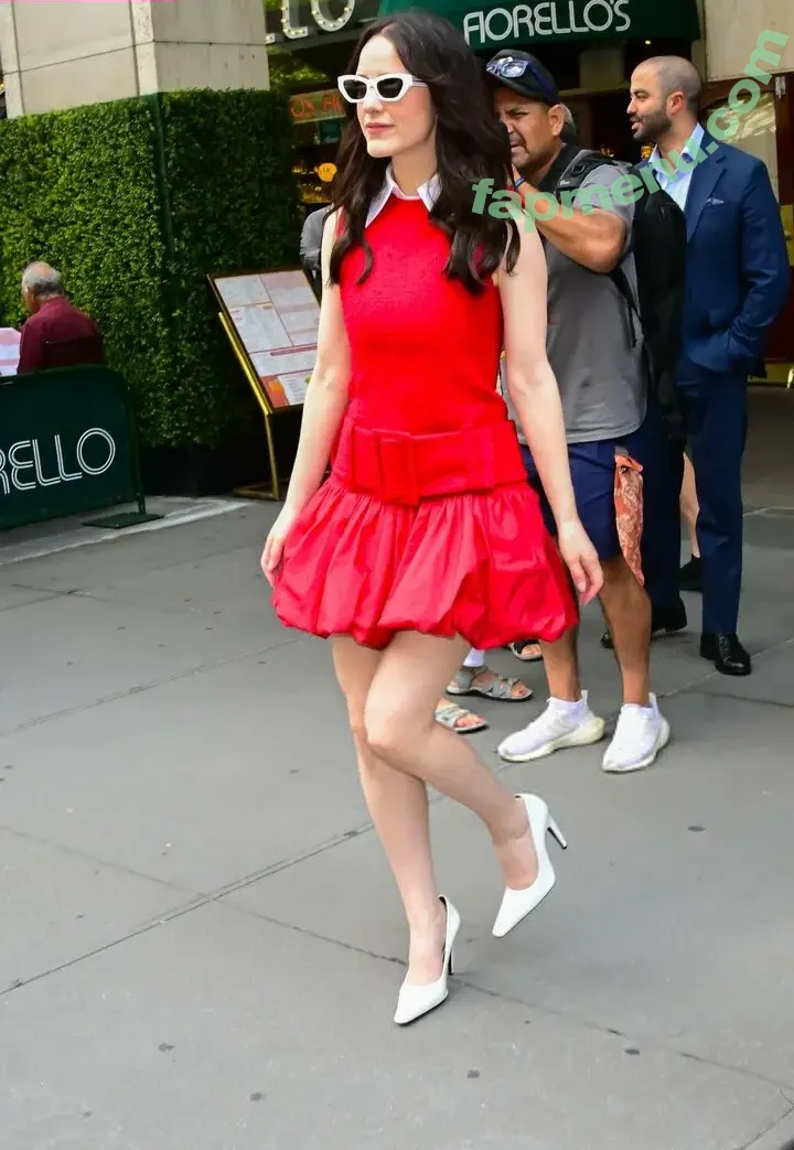 Rachel Brosnahan nude photo #0995 (Marvelous Mrs. Maisel / rachelbrosnahan)