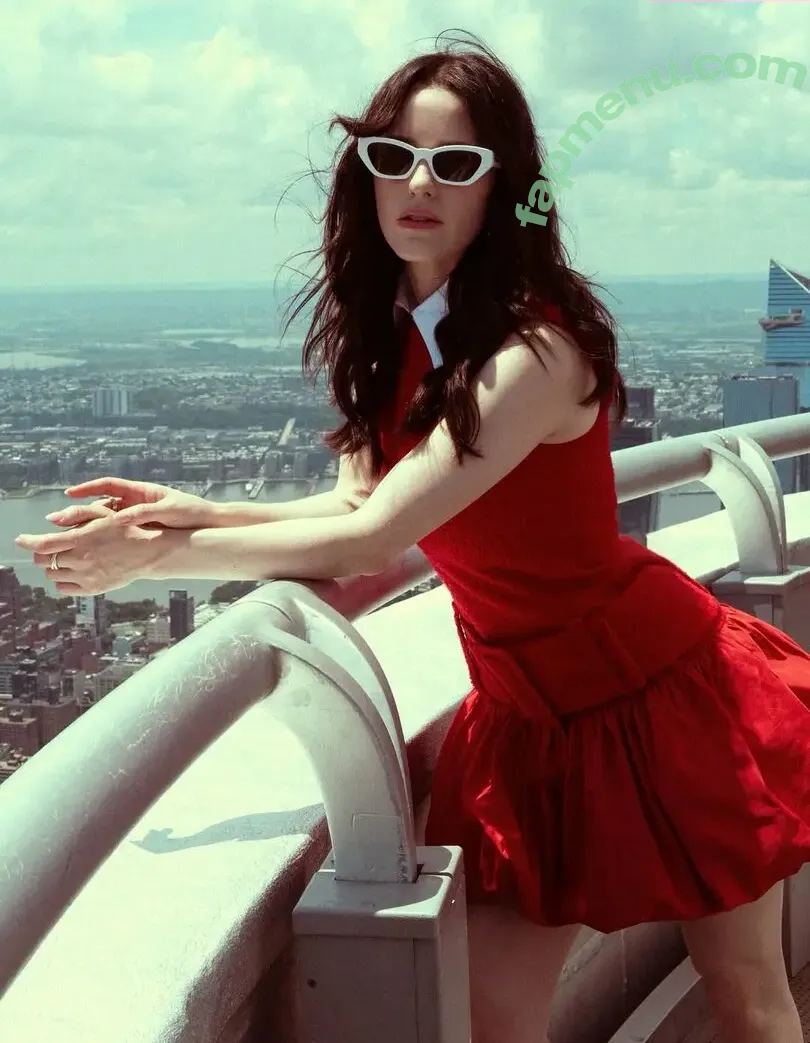 Rachel Brosnahan nude photo #1020 (Marvelous Mrs. Maisel / rachelbrosnahan)