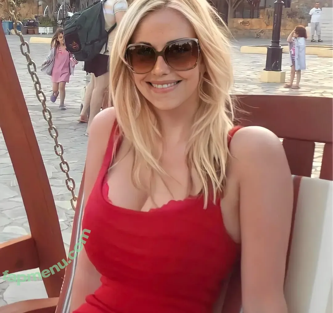 Rachel Dixon nude photo #0011 (dixon_rachel / dixon_ray)