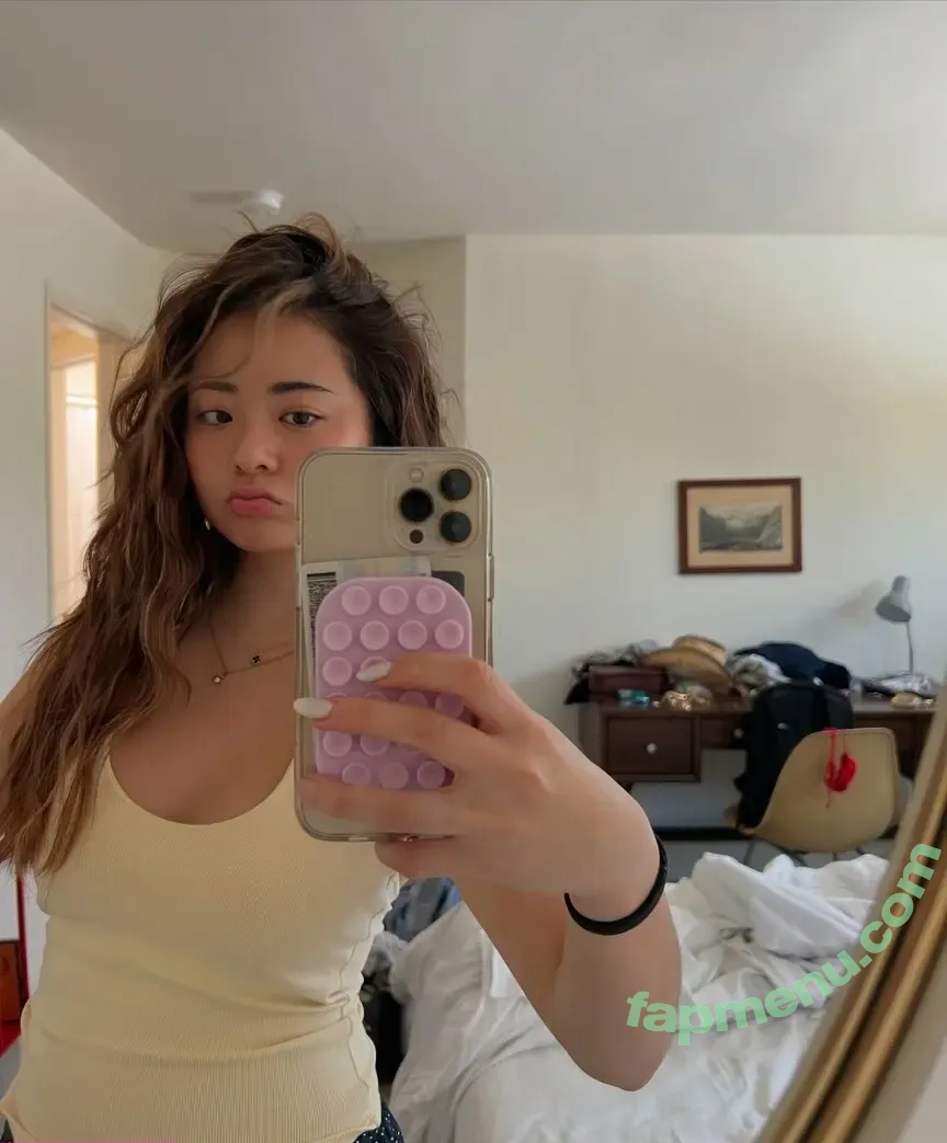 Rachel Huh nude photo #0021 (rachel.huh)