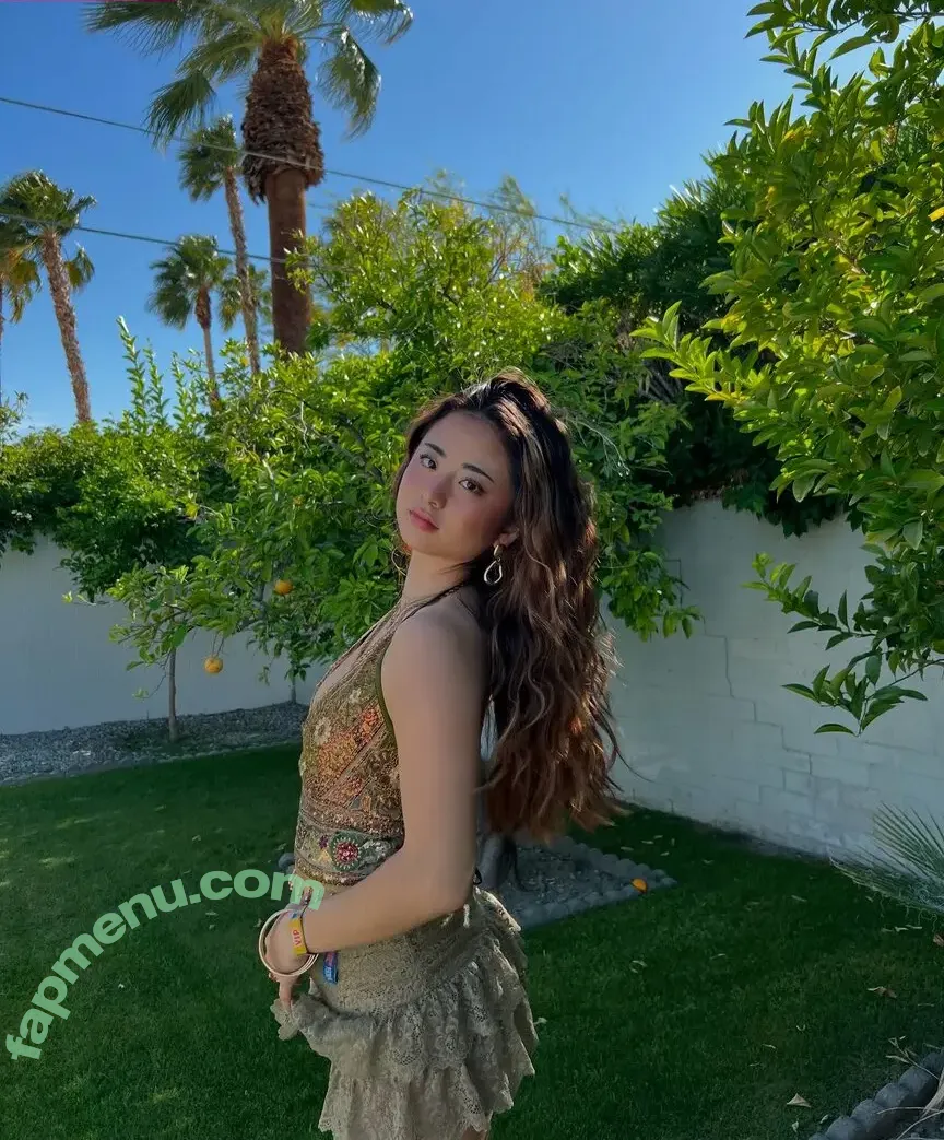 Rachel Huh nude photo #0025 (rachel.huh)
