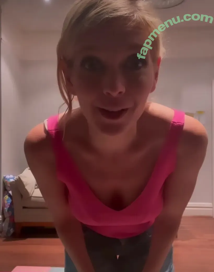 Rachel Riley nude photo #0052 (RachelRileyRR / rileywaifu)