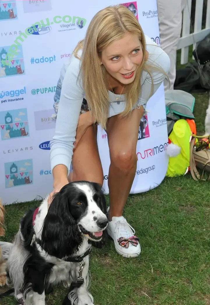 Rachel Riley nude photo #0114 (RachelRileyRR / rileywaifu)