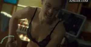 Rachel Skarsten / rachieskarsten nude photo #0042